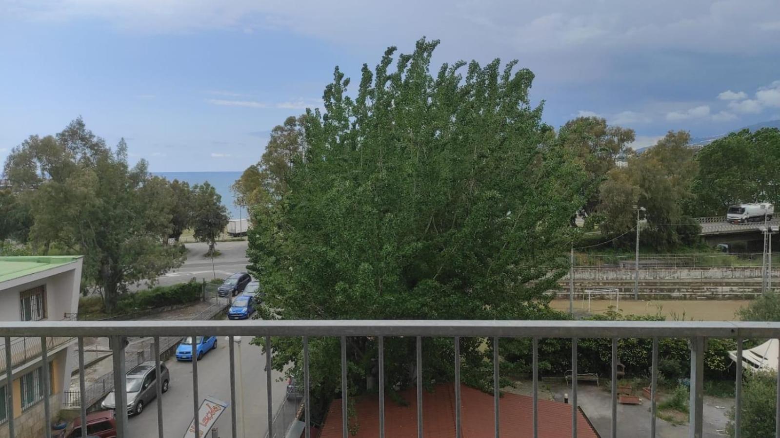 La Perla Del Tirreno Guest House Sapri Kültér fotó
